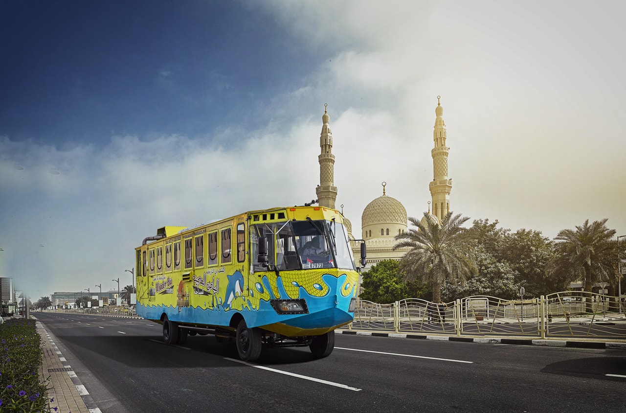 Wonder Bus Lilas Tourism